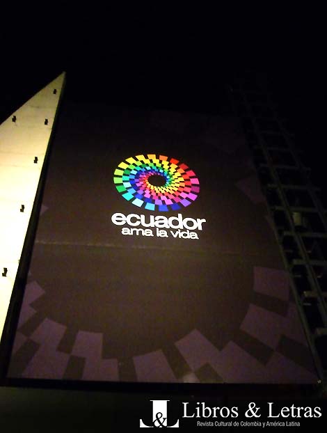 Pabellón de Ecuador en la Feria del Libro 2011